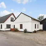 “den Gamle Lade I Hejls” Bed & Breakfast 4*