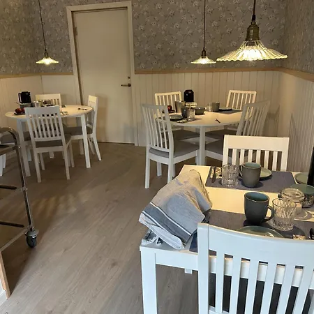 “den Gamle Lade I Hejls” Nocleg ze śniadaniem 4*