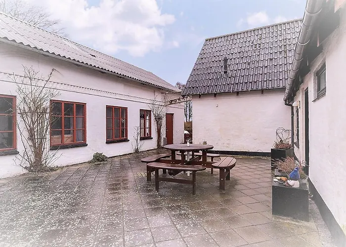 Alojamento de Acomodação e Pequeno-almoço “den Gamle Lade I Hejls” 4*